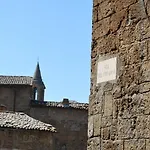 La Casa Di Tufo 3*