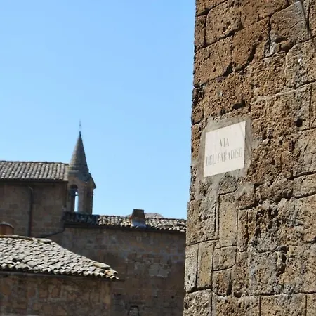 La Casa Di Tufo 3*
