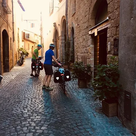 La Casa Di Tufo Bed & Breakfast Orvieto